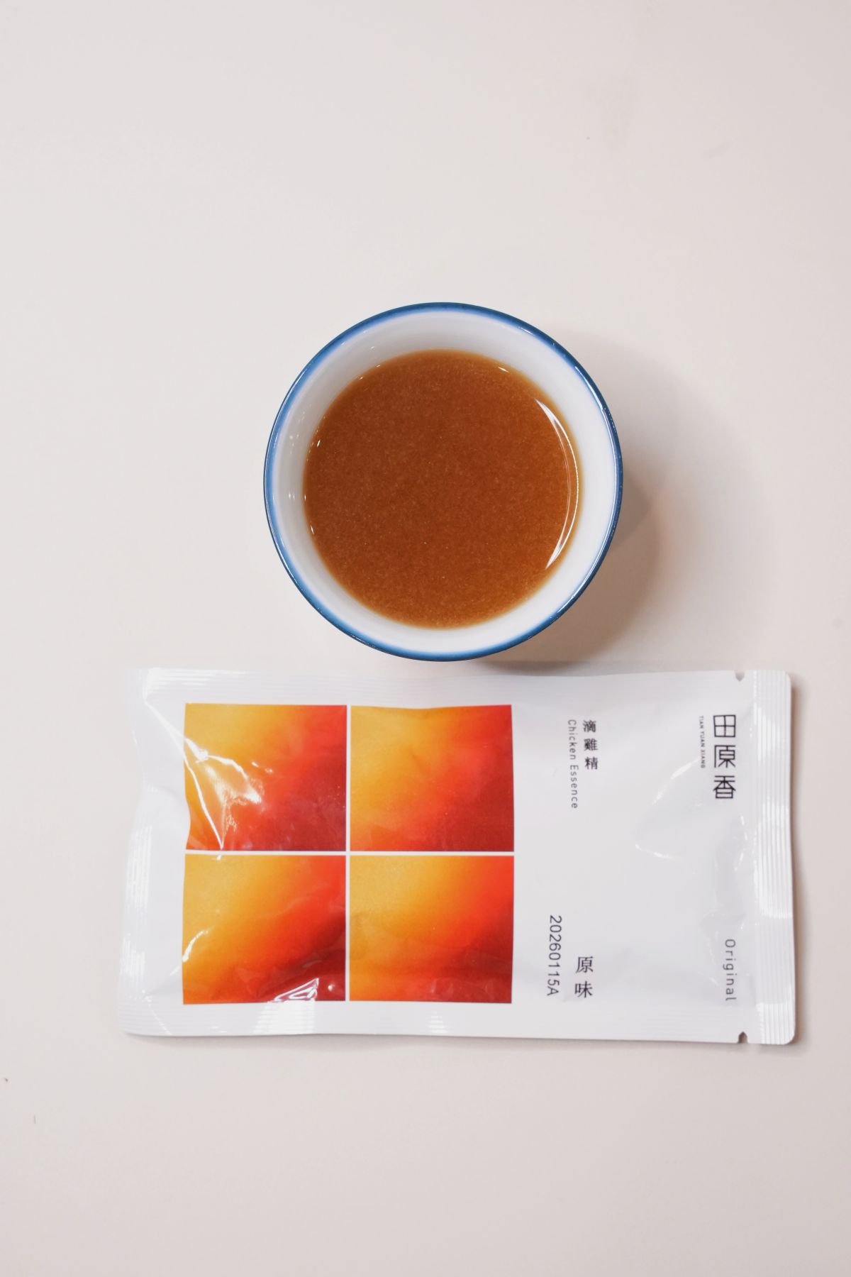 抗疲勞滴雞精推薦 芳茲、農純鄉、老協珍⋯六間熱門品牌比較，…認明小綠人標章與營養成分