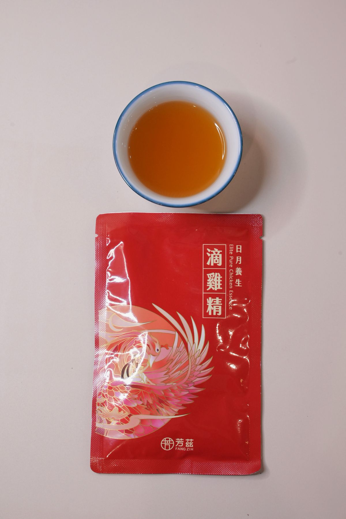 抗疲勞滴雞精推薦 芳茲、農純鄉、老協珍⋯六間熱門品牌比較，…認明小綠人標章與營養成分