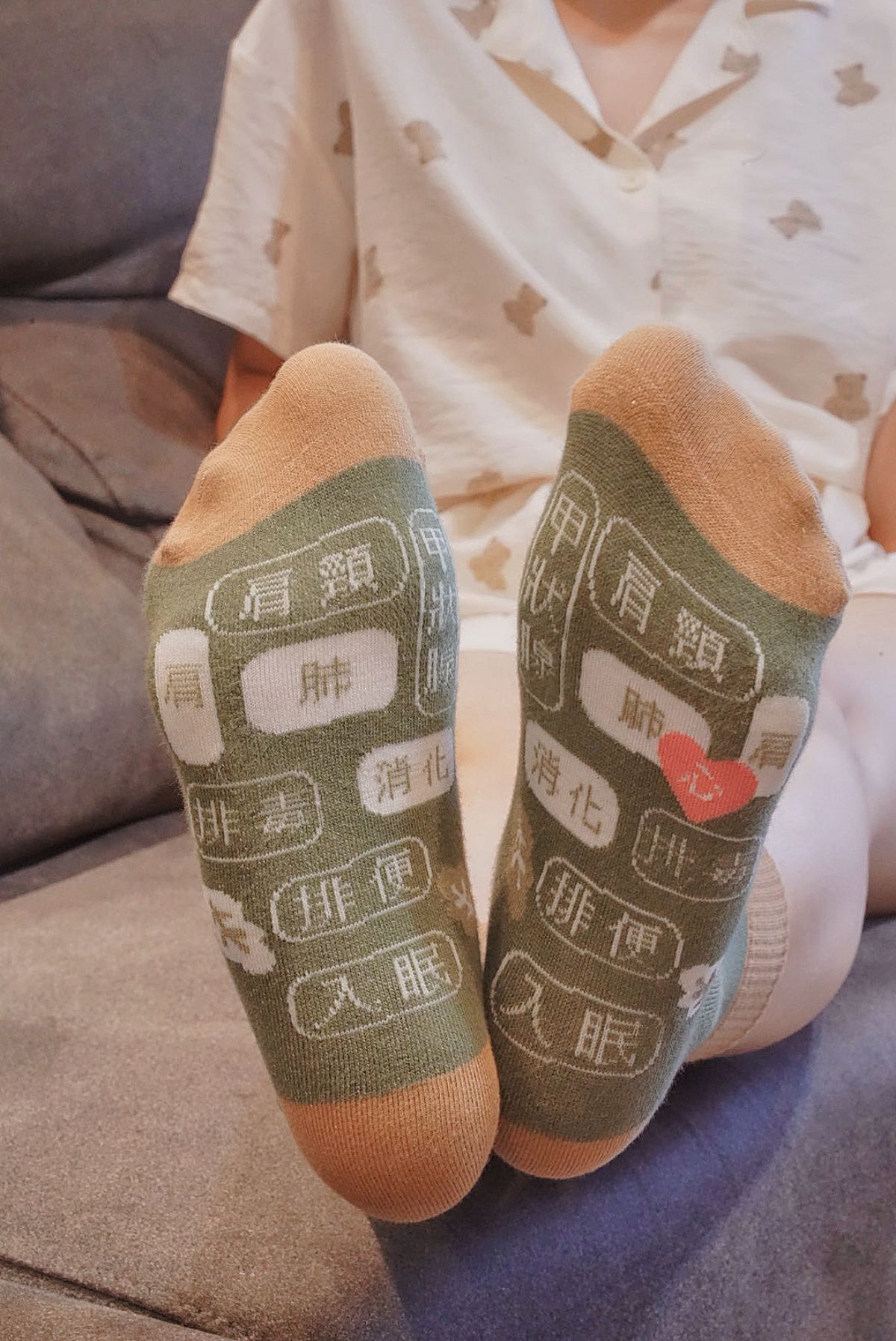 邊追劇邊按摩太紓壓!樂木集 晚安足の穴位按摩包開箱心得 - 第2張圖